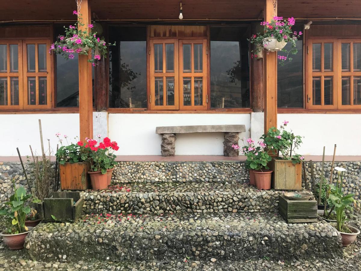 Ta Van Family Homestay Sapa Exteriör bild